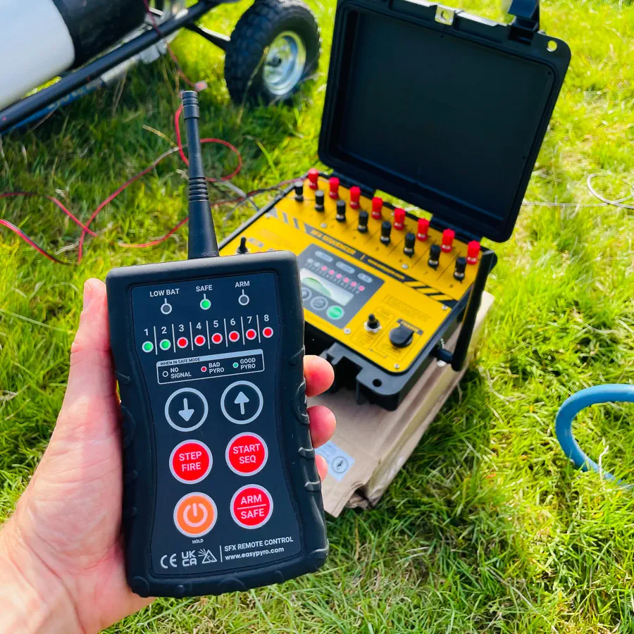 8 Channel Wireless Firing System & Pyro Sequencer